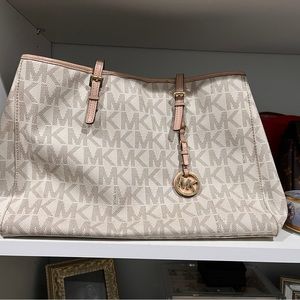 Michael Kors Beige Signature Coated Canvas and Leather Jet Set Shopper Tote